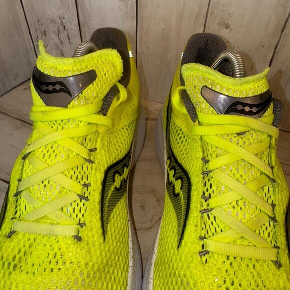 Saucony Kinvara 14 Running Shoes Women's Size 9.5 Yellow S10823-06 Sneakers - Picture 3 of 7